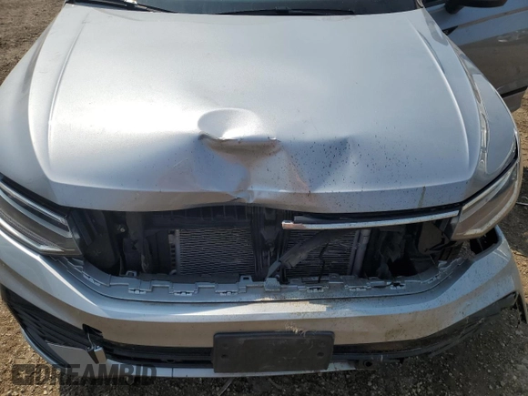 2022 Volkswagen Tiguan SE R-Line Black with VIN 3VV8B7AX5NM138429, listed as a Copart auction lot 59428215 with 21,181 mi miles and Salvage title. Bid and sale history available at DreamBid. Image 11.