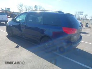 2007 Toyota Sienna XLE with VIN 5TDZK22C07S056161, listed as a IAAI auction lot 41820123 with 206,675 mi miles. Bid and sale history available at carsss.com. Image 3.