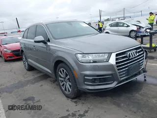 2017 Audi Q7 Premium Plus with VIN WA1LAAF71HD054278, listed as a IAAI auction lot 41391066 with 100,201 mi miles. Bid and sale history available at carsss.com. Image 1.