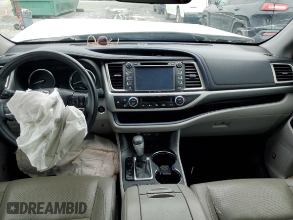 2019 Toyota Highlander Limited with VIN 5TDDZRFH7KS968833, listed as a Copart auction lot 54575595 with 125,176 mi miles and Salvage title. Bid and sale history available at DreamBid. Image 8.