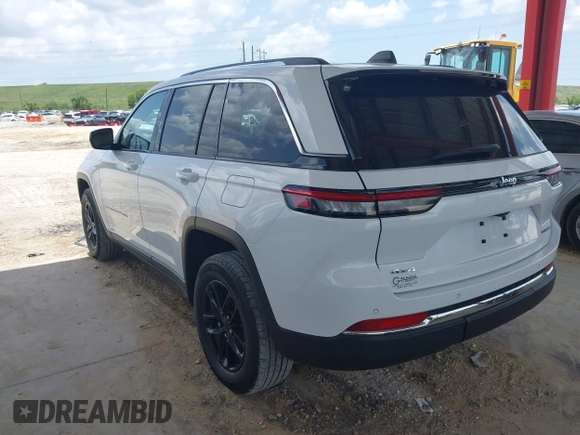 2023 Jeep Grand Cherokee Altitude с VIN 1C4RJHAG8PC670600, выставлен на аукционе IAAI как лот 42451895 с пробегом 39 598 миль миль и . История ставок и продаж доступна на DreamBid. Изображение 3.