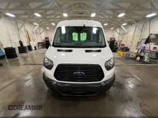 2017 Ford Transit с VIN 1FTYR2CM5HKA21834, выставлен на аукционе IAAI как лот 42588642 с пробегом 149 183 миль миль и . История ставок и продаж доступна на DreamBid. Изображение 6.