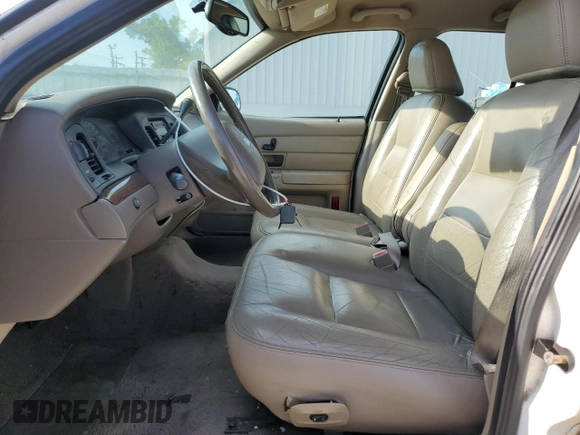 2003 Ford Crown Victoria LX z VIN 2FAFP74W03X209148, wystawiony jako Copart lot #53274575 z przebiegiem 127 739 mil mil oraz Szkody całkowita. Historia ofert i sprzedaży dostępna na DreamBid. Obrazek 7.