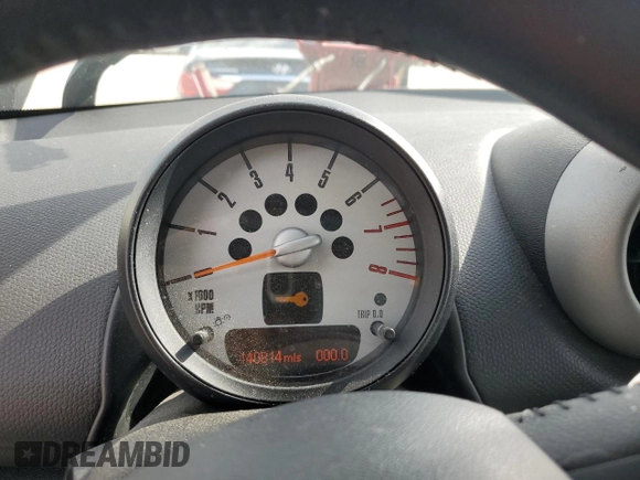 2012 MINI Countryman S with VIN WMWZC5C5XCWM14551, listed as a Copart auction lot 57329265 with 140,814 mi miles and Clean Title. Bid and sale history available at DreamBid. Image 9.
