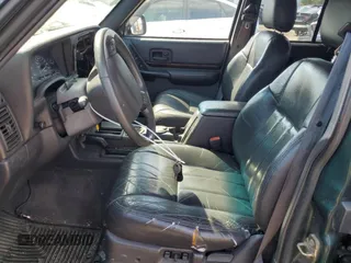 2000 Jeep Cherokee Limited with VIN 1J4FF68SXYL135220, listed as a Copart auction lot 46535725 with 208,508 mi miles and Clean Title. Bid and sale history available at carsss.com. Image 7.