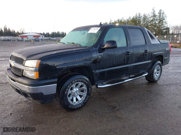 2006 Chevrolet Avalanche Z71 with VIN 3GNEK12ZX6G221862, listed as a IAAI auction lot 41794956 with 163,738 mi miles. Bid and sale history available at carsss.com. Image 2.