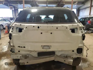 2018 Jeep Compass Latitude с VIN 3C4NJDBB1JT394699, выставлен на аукционе Copart как лот 62566415 с пробегом 70 932 миль миль и Списание • Salvage title. История ставок и продаж доступна на DreamBid. Изображение 6.