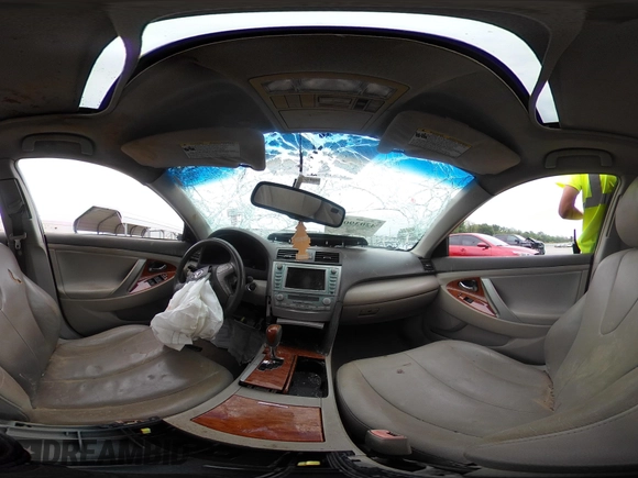 2009 Toyota Camry LE z VIN 4T1BK46KX9U594987, wystawiony jako IAAI lot #42039029 z przebiegiem 156 812 mil mil oraz . Historia ofert i sprzedaży dostępna na DreamBid. Obrazek 19.