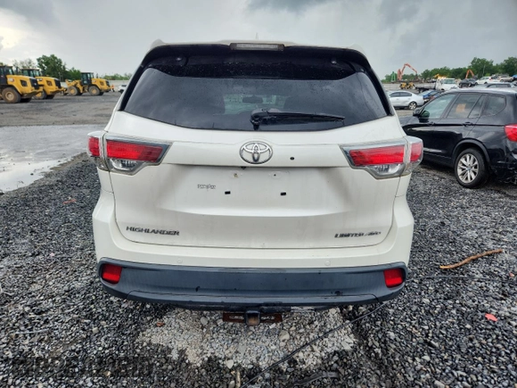 2015 Toyota Highlander Limited с VIN 5TDDKRFH9FS193378, выставлен на аукционе Copart как лот 63219085 с пробегом 111 969 миль миль и Списание • Salvage title. История ставок и продаж доступна на DreamBid. Изображение 6.