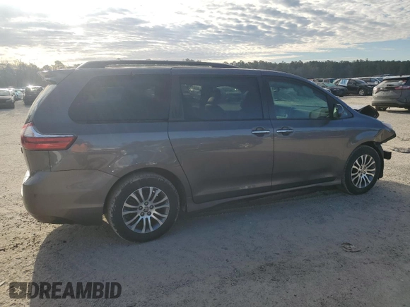2020 Toyota Sienna XLE Auto Access Seat with VIN 5TDYZ3DC4LS073596, listed as a Copart auction lot 48262685 with 59,145 mi miles and Salvage Title. Bid and sale history available at carsss.com. Image 3.