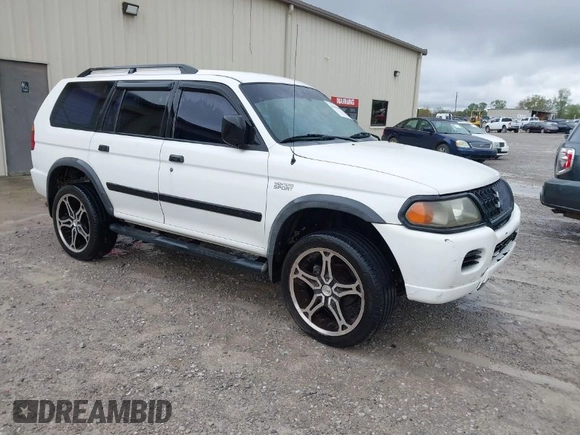 2003 Mitsubishi Montero Sport ES with VIN JA4LS21H43J034474, listed as a IAAI auction lot 41905405 with 194,514 mi miles. Bid and sale history available at carsss.com. Image 1.