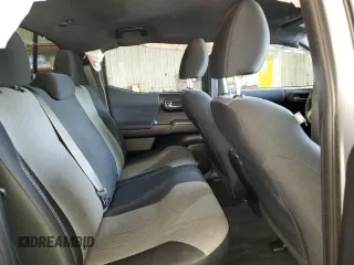 2020 Toyota Tacoma SR5 z VIN 5TFCZ5AN7LX222217, wystawiony jako Copart lot #45892765 z przebiegiem 79 098 mil mil oraz Szkoda całkowita • Salvage title. Historia ofert i sprzedaży dostępna na DreamBid. Obrazek 10.
