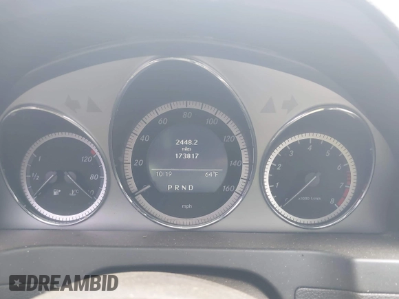 2009 Mercedes-Benz C-Class 3.5L Sport with VIN WDDGF56X19R043159, listed as a IAAI auction lot 41910010 with 173,817 mi miles. Bid and sale history available at carsss.com. Image 7.