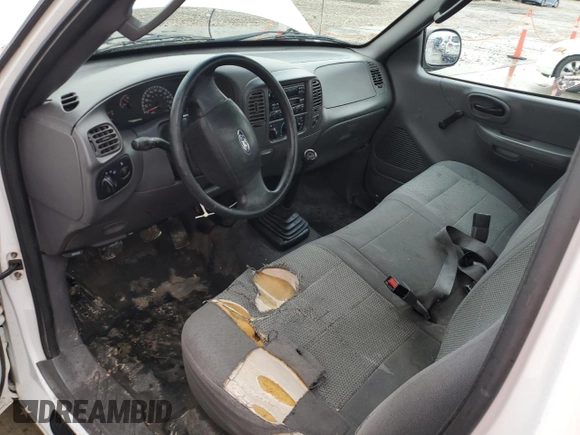 2003 Ford F-150 XL с VIN 2FTRF17213CA05045, выставлен на аукционе Copart как лот 87225544 с пробегом Не указан миль и Списание • Salvage title. История ставок и продаж доступна на DreamBid. Изображение 8.