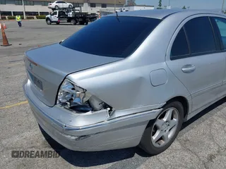2001 Mercedes-Benz C 230/260/280/320 with VIN WDBRF61J41F104908, listed as a IAAI auction lot 42003924 with Not Provided miles and . Bid and sale history available at DreamBid. Image 6.