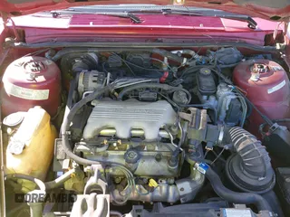 1996 Oldsmobile Cutlass Ciera 1SA VX5 z VIN 1G3AJ55M5T6410109, wystawiony jako IAAI lot #41335804 z przebiegiem 119 240 mil mil oraz . Historia ofert i sprzedaży dostępna na DreamBid. Obrazek 10.