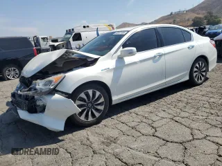 2017 Honda Accord EX-L with VIN JHMCR6F55HC027017, listed as a Copart auction lot 60897165 with 84,342 mi miles and Salvage title. Bid and sale history available at DreamBid. Image 1.