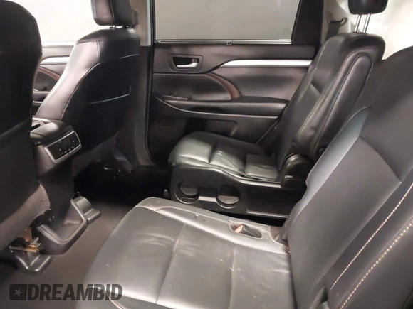 2018 Toyota Highlander SE with VIN 5TDJZRFH9JS494224, listed as a IAAI auction lot 42402768 with 49,912 mi miles and . Bid and sale history available at DreamBid. Image 8.