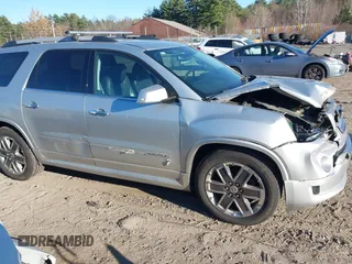 2011 GMC Acadia Denali with VIN 1GKKVTED0BJ403615, listed as a IAAI auction lot 40858532 with 204,232 mi miles. Bid and sale history available at carsss.com. Image 13.