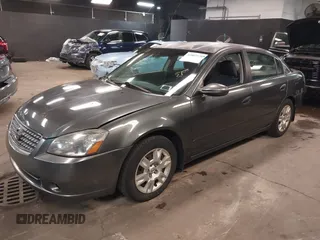 2006 Nissan Altima 2.5 S with VIN 1N4AL11D06N319256, listed as a IAAI auction lot 42007570 with 155,101 mi miles. Bid and sale history available at carsss.com. Image 17.