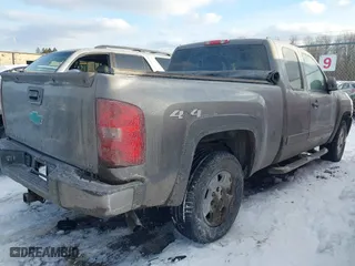2012 Chevrolet Silverado 1500 LT with VIN 1GCRKSE72CZ199765, listed as a IAAI auction lot 41473863 with 129,626 mi miles. Bid and sale history available at carsss.com. Image 4.