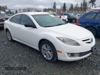 2009 Mazda 6 i Touring with VIN 1YVHP82A195M01537, listed as a IAAI auction lot 41471542 with 180,175 mi miles. Bid and sale history available at carsss.com. Image 1.