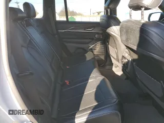 2022 Jeep Grand Cherokee Overland z VIN 1C4RJHDG9N8587513, wystawiony jako Copart lot #50424885 z przebiegiem 39 749 mil mil oraz Szkoda całkowita • Salvage title. Historia ofert i sprzedaży dostępna na DreamBid. Obrazek 11.
