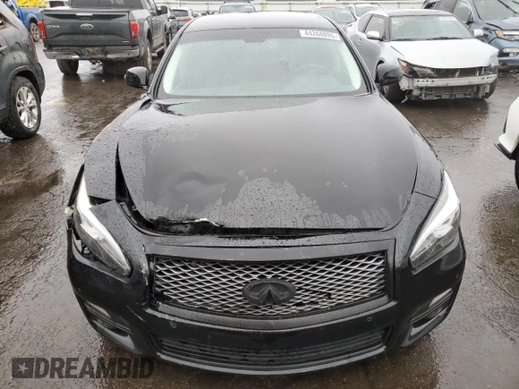 2018 Infiniti Q70 Luxe with VIN JN1BY1PR4JM370490, listed as a Copart auction lot 44268895 with 95,590 mi miles and Salvage title. Bid and sale history available at DreamBid. Image 5.