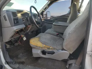 1999 Ford F-250 XL with VIN 1FTNX21S8XEC58955, listed as a Copart auction lot 84917334 with 272,953 mi miles and Salvage title. Bid and sale history available at DreamBid. Image 7.
