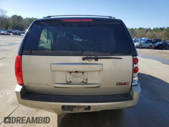 2013 GMC Yukon XL SLT with VIN 1GKS1KE09DR303472, listed as a Copart auction lot 42827325 with Not Provided miles and Salvage Title. Bid and sale history available at DreamBid. Image 6.