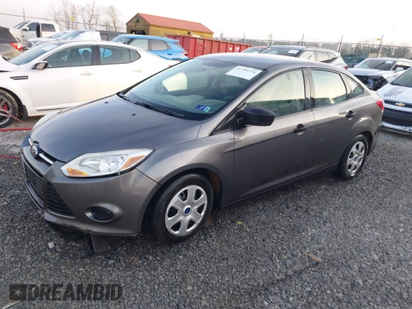 2013 Ford Focus S with VIN 1FADP3E20DL156901, listed as a IAAI auction lot 41784334 with 190,821 mi miles. Bid and sale history available at carsss.com. Image 2.