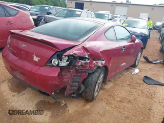 2008 Hyundai Tiburon GS z VIN KMHHM66D68U277885, wystawiony jako IAAI lot #42172920 z przebiegiem 205 023 mil mil oraz . Historia ofert i sprzedaży dostępna na DreamBid. Obrazek 4.