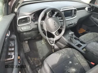 2019 Kia Sorento LX with VIN 5XYPGDA55KG565966, listed as a Copart auction lot 75736284 with Not Provided miles and Salvage Title. Bid and sale history available at DreamBid. Image 8.