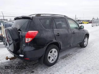 2007 Toyota RAV4 with VIN JTMBD33V276052548, listed as a IAAI auction lot 41355419 with 181,165 mi miles. Bid and sale history available at carsss.com. Image 4.