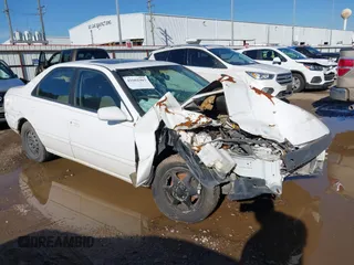 1998 Toyota Camry LE z VIN JT2BG28K7W0212644, wystawiony jako IAAI lot #41661903 z przebiegiem Nie podano mil oraz . Historia ofert i sprzedaży dostępna na DreamBid. Obrazek 1.