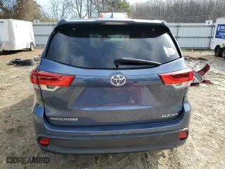 2017 Toyota Highlander XLE with VIN 5TDJZRFH1HS393351, listed as a Copart auction lot 46149615 with 68,985 mi miles and Salvage Title. Bid and sale history available at carsss.com. Image 6.