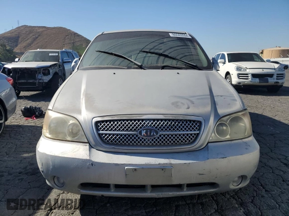 2004 Kia Sedona LX with VIN KNDUP131746573472, listed as a Copart auction lot 80593594 with 187,905 mi miles and Clean Title. Bid and sale history available at carsss.com. Image 5.