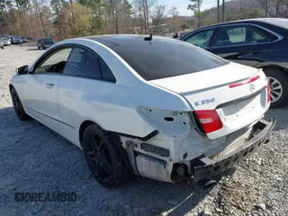 2013 Mercedes-Benz E-Class E 350 with VIN WDDKJ8JB3DF214221, listed as a IAAI auction lot 41812003 with 150,572 mi miles. Bid and sale history available at carsss.com. Image 3.