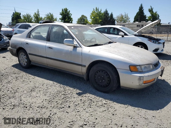 1997 Honda Accord LX with VIN 1HGCD5630VA007257, listed as a Copart auction lot 66043264 with 265,262 mi miles and Salvage Title. Bid and sale history available at DreamBid. Image 4.