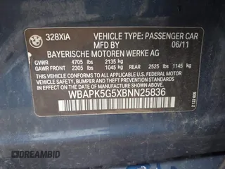 2011 BMW 3 Series 328i xDrive z VIN WBAPK5G5XBNN25836, wystawiony jako IAAI lot #42352968 z przebiegiem 108 638 mil mil oraz . Historia ofert i sprzedaży dostępna na DreamBid. Obrazek 9.