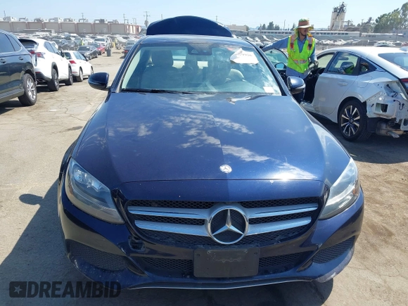 2016 Mercedes-Benz C 300 with VIN 55SWF4JB7GU146373, listed as a IAAI auction lot 40029926 with 191,650 mi miles and . Bid and sale history available at carsss.com. Image 11.