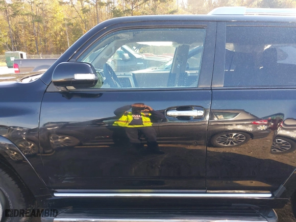2011 Toyota 4Runner SR5 with VIN JTEZU5JR7B5022620, listed as a IAAI auction lot 40702968 with 158,449 mi miles. Bid and sale history available at carsss.com. Image 13.