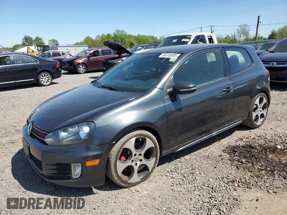 2013 Volkswagen GTI w/Conv & Sunroof z VIN WVWFD7AJ4DW122474, wystawiony jako Copart lot #55078585 z przebiegiem 138 924 mil mil oraz Czysty tytuł • Clean title. Historia ofert i sprzedaży dostępna na DreamBid. Obrazek 1.
