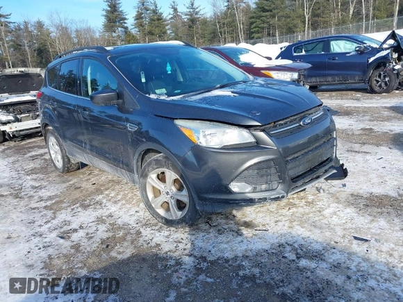 2016 Ford Escape SE with VIN 1FMCU9GX1GUC32307, listed as a IAAI auction lot 41395399 with 142,664 mi miles. Bid and sale history available at carsss.com. Image 1.