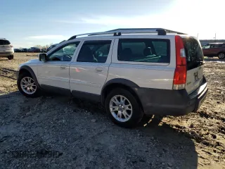 2007 Volvo XC70 with VIN YV4SZ592371263570, listed as a Copart auction lot 48040985 with 117,509 mi miles and Salvage Title. Bid and sale history available at DreamBid. Image 2.