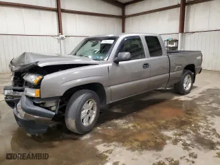 2006 Chevrolet Silverado 1500 LT1 with VIN 2GCEK19V161323555, listed as a Copart auction lot 70582024 with 152,539 mi miles and Salvage Title. Bid and sale history available at carsss.com. Image 1.