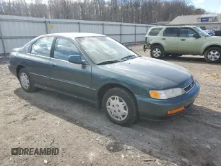 1996 Honda Accord Value with VIN 1HGCD5699TA207734, listed as a Copart auction lot 45049365 with 269,491 mi miles and Salvage Title. Bid and sale history available at DreamBid. Image 4.