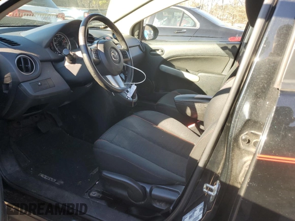 2014 Mazda 2 Touring z VIN JM1DE1LZ7E0179941, wystawiony jako Copart lot #86748264 z przebiegiem 155 816 mil mil oraz Szkoda całkowita • Salvage title. Historia ofert i sprzedaży dostępna na DreamBid. Obrazek 7.