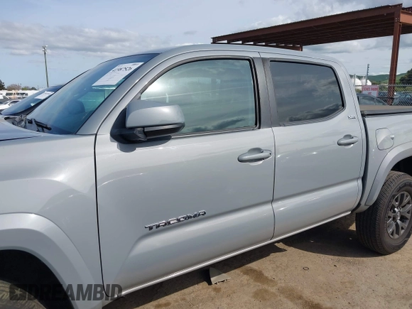 2020 Toyota Tacoma SR5 with VIN 5TFAZ5CN6LX089275, listed as a IAAI auction lot 41987526 with 51,661 mi miles and . Bid and sale history available at DreamBid. Image 15.