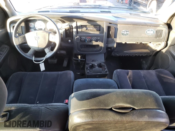 2003 Dodge 1500 ST z VIN 1D7HA18Z73S169598, wystawiony jako Copart lot #45079454 z przebiegiem 198 120 mil mil oraz Czysty tytuł • Clean title. Historia ofert i sprzedaży dostępna na DreamBid. Obrazek 8.